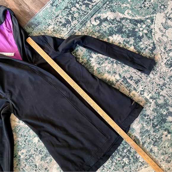 Lululemon Black Hooded Jacket 6 Yoga Ombré Purple Lining Pockets Awareness Coat - Picture 12 of 15